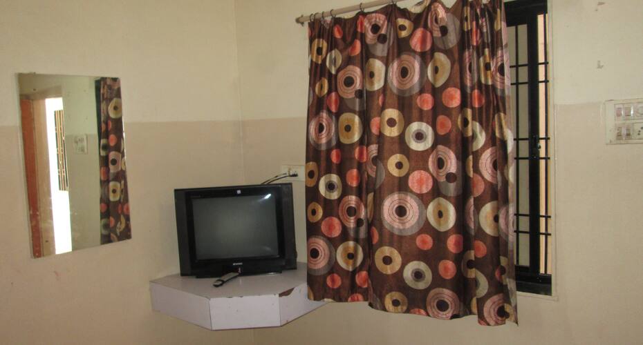 Hotel Sai Piyush Guest House, Shirdi 2